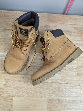 Timberland | Wheat Nubuck Waterproof Classic Lace-Up Ankle Boot Boys Size US 2.5